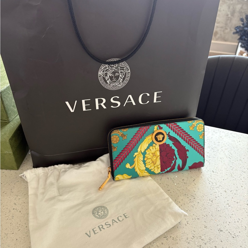 Versace Women's Vibrant Teal and Yellow Wallet